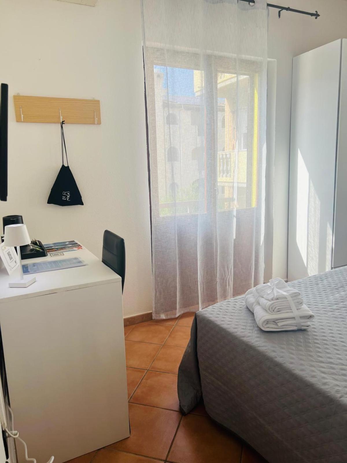 Il Canarino Bed & Breakfast La Caletta